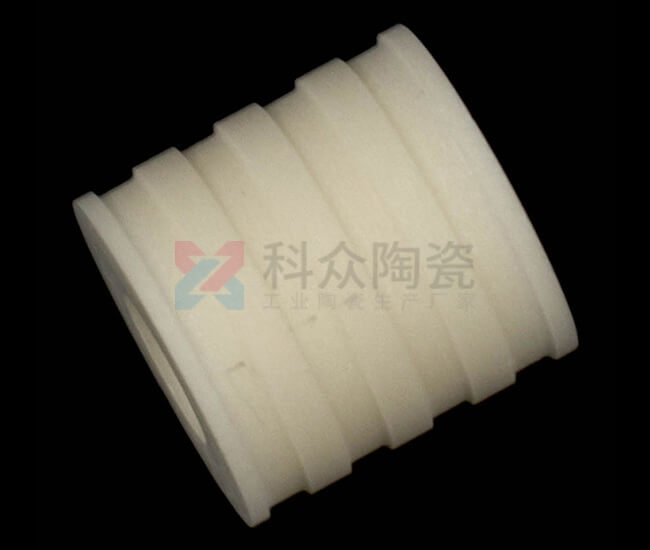氧化鋁陶瓷件的特點(diǎn)有哪些呢？（圖）